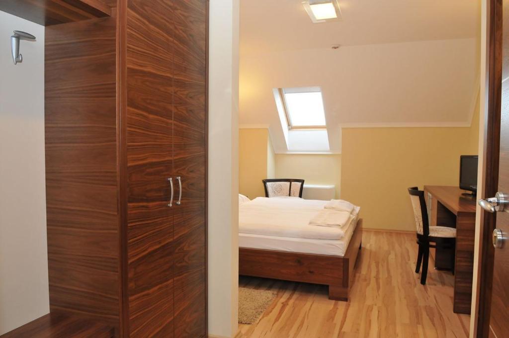 Mizse Motel Lajosmizse Quarto foto