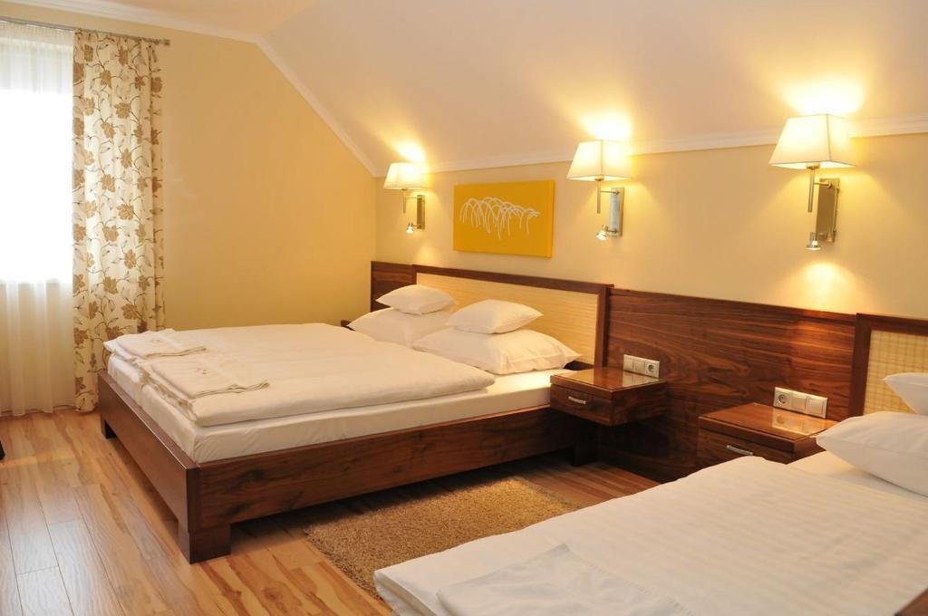 Mizse Motel Lajosmizse Quarto foto