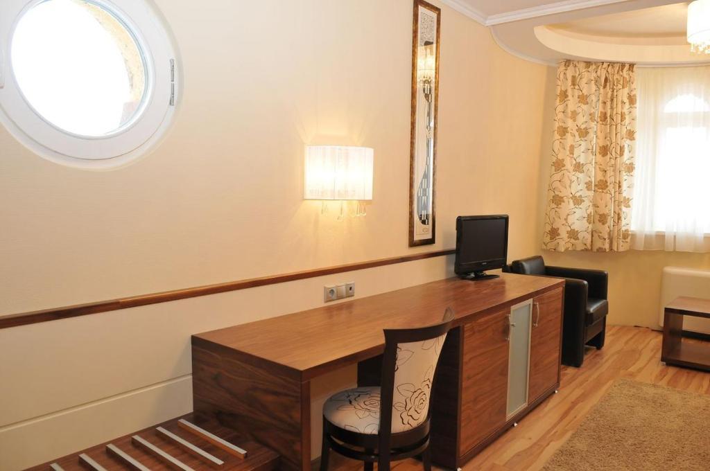 Mizse Motel Lajosmizse Quarto foto